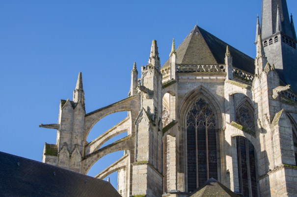 buttresses