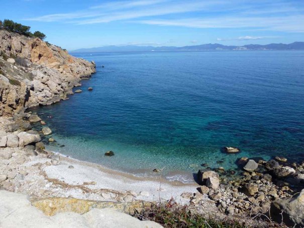 Cove en route to L'Escala Harbour